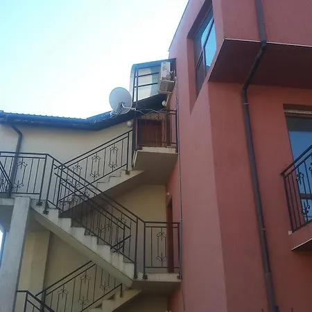 Studio In Yurta Apartment